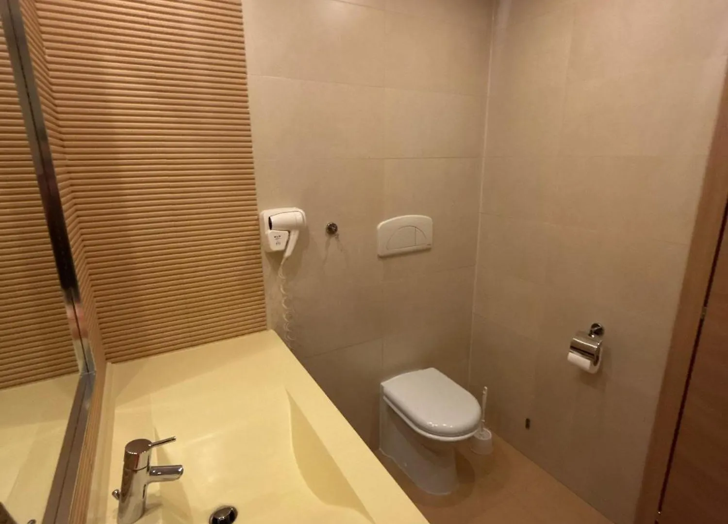 Miha Deluxe Rooms Bucharest Apartment